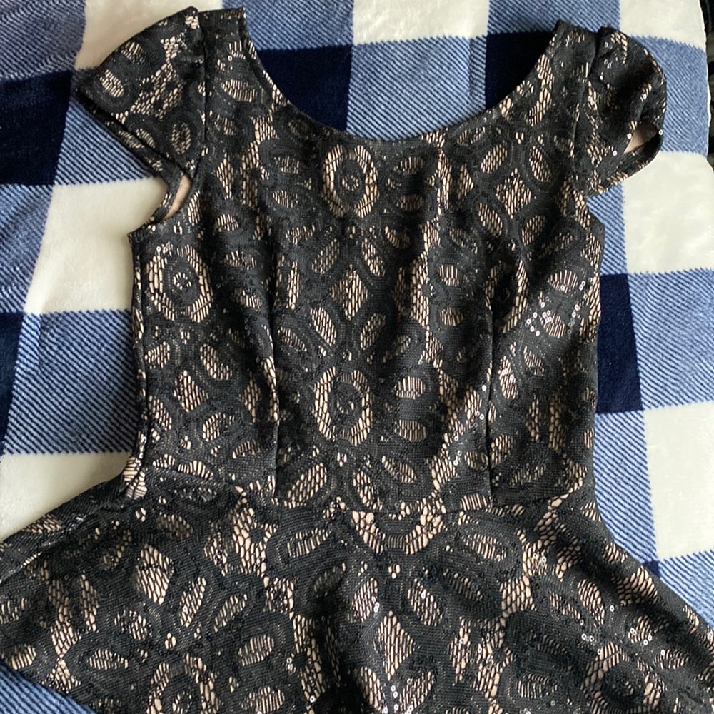 Black/Tan Lace sequenced Peplum Top